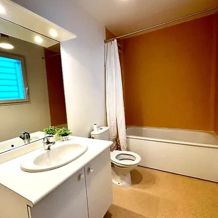 F26 Les Naiades- 1 Bedroom For 4 People ! 펜션 아벤느