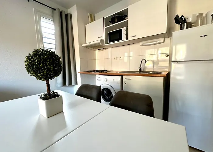 Les Naiades F26 - 1 Bedroom For 4 People ! *